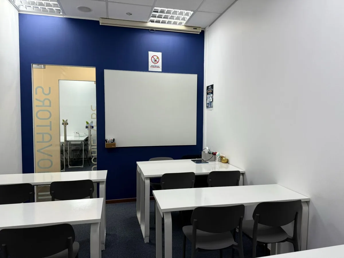 Office cleaning result — small classroom immaculately clean